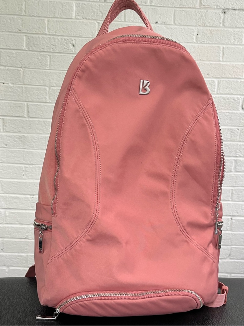 $25 buffbunny game collection changer backpack with imperfections